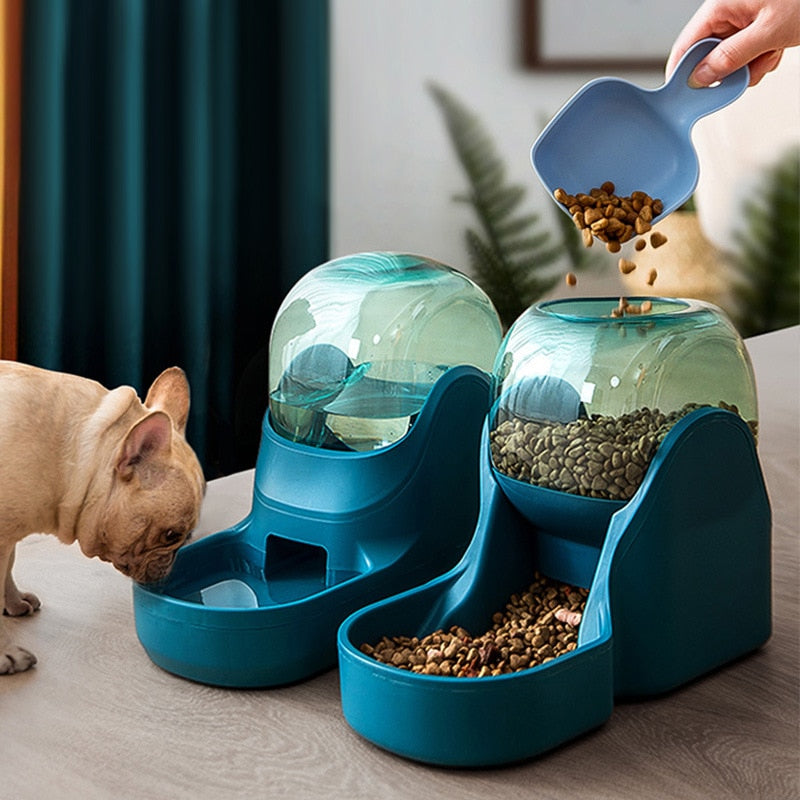 Automatic Feeder and Waterer for Dogs and Cats